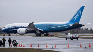 Why The Boeing 787 Doesn’t Have...